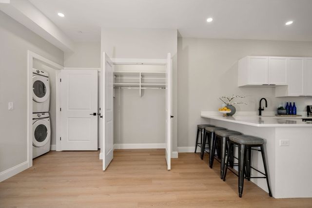 7 Cross St 102U, Wilmington, MA 01887