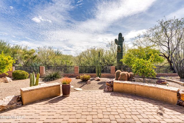 2630 E Genevieve Way, Green Valley, AZ 85614