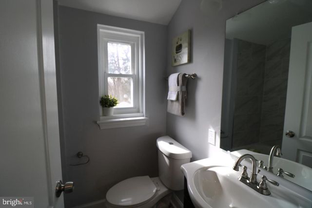 702 71ST AVE, Capitol Heights, MD 20743