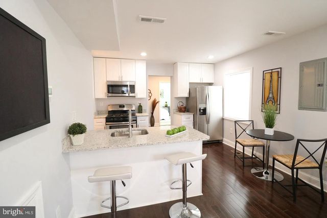 702 71ST AVE, Capitol Heights, MD 20743