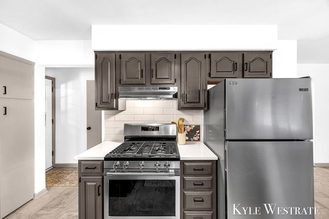 3349 Chevy Chase Street NE, Grand Rapids, MI 49546