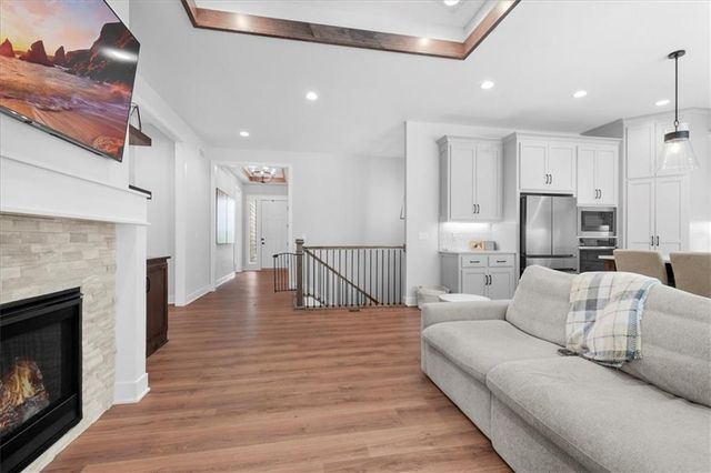 1161 SW Whitby Drive, Lee's Summit, MO 64083