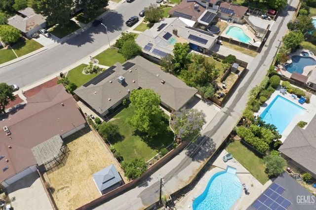 3708 Harmony Drive, Bakersfield, CA 93306