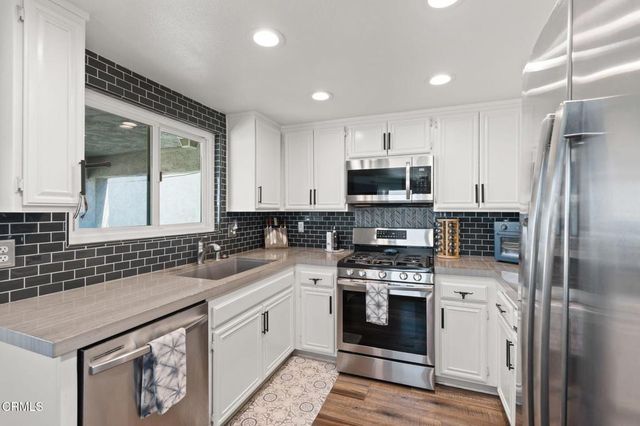 2425 Panama Drive, Oxnard, CA 93035