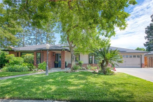 7668 N Hayston, Fresno, CA 93720