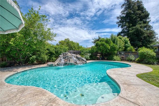 7668 N Hayston, Fresno, CA 93720