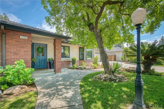 7668 N Hayston, Fresno, CA 93720