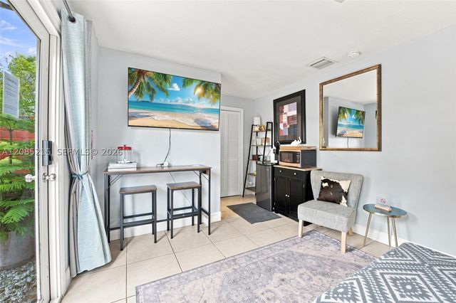 2616 NE 6th Avenue, Wilton Manors, FL 33334