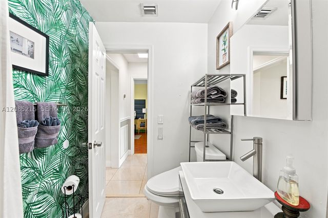 2616 NE 6th Avenue, Wilton Manors, FL 33334
