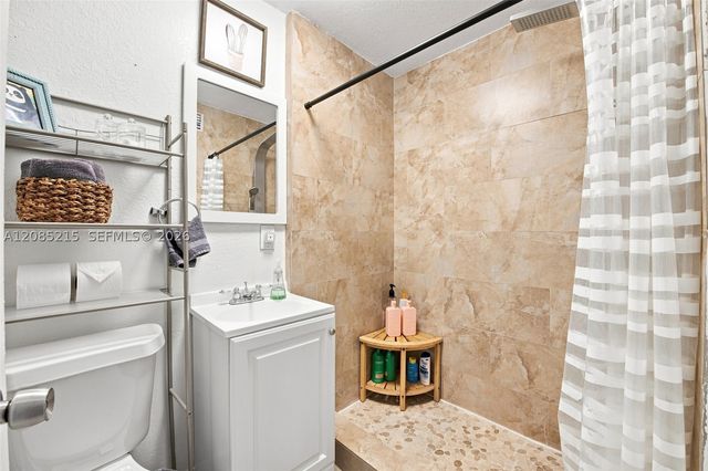2616 NE 6th Avenue, Wilton Manors, FL 33334