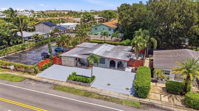 2616 NE 6th Avenue, Wilton Manors, FL 33334