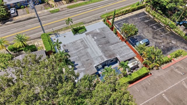 2616 NE 6th Avenue, Wilton Manors, FL 33334