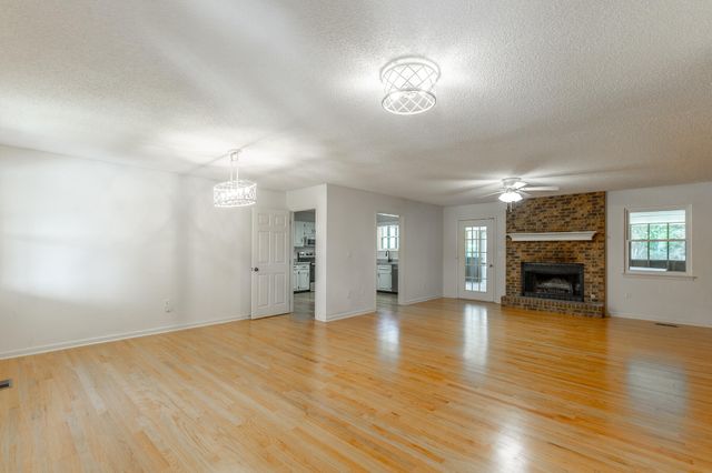 9111 Hundley Road, Chattanooga, TN 37416