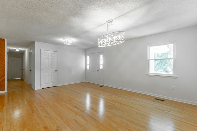 9111 Hundley Road, Chattanooga, TN 37416
