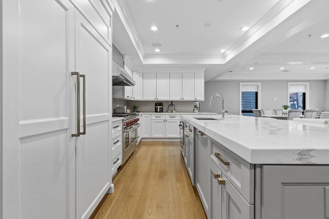 377 W 1st St 5, Boston, MA 02127