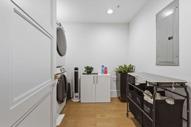 377 W 1st St 5, Boston, MA 02127