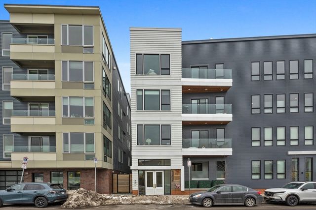 377 W 1st St 5, Boston, MA 02127