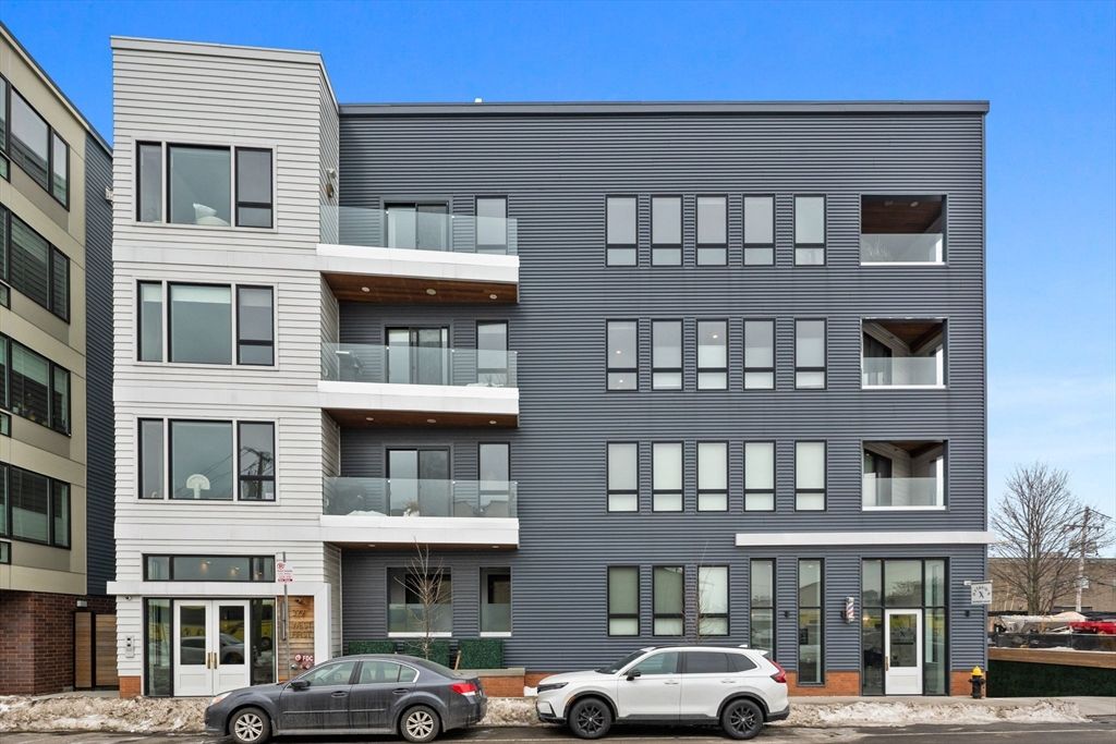 377 W 1st St 5, Boston, MA 02127