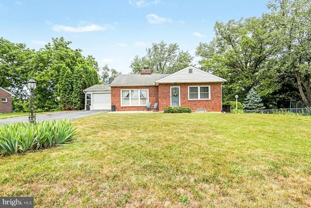 5016 IRENE DR, Harrisburg, PA 17112
