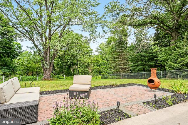 5016 IRENE DR, Harrisburg, PA 17112