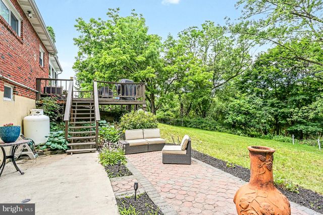 5016 IRENE DR, Harrisburg, PA 17112