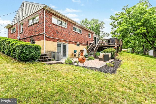 5016 IRENE DR, Harrisburg, PA 17112