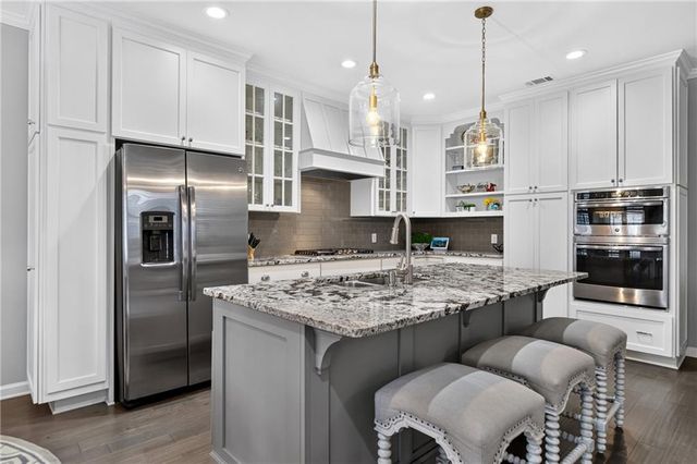 140 Victoria Way, Roswell, GA 30075