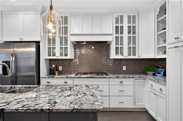 140 Victoria Way, Roswell, GA 30075