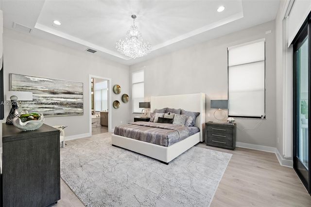13358 Artisan Cir, Palm Beach Gardens, FL 33418