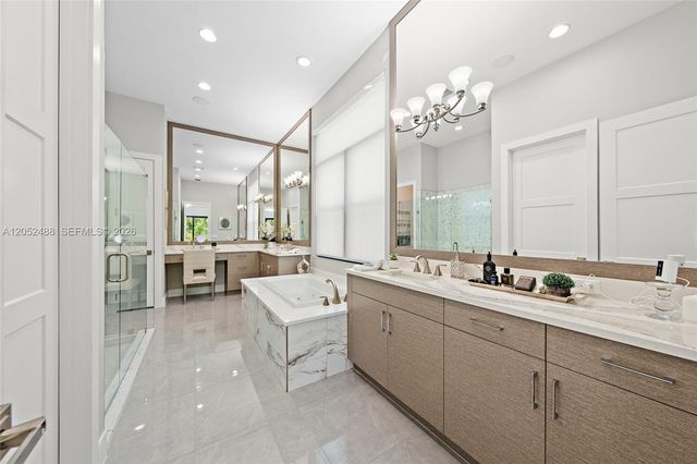 13358 Artisan Cir, Palm Beach Gardens, FL 33418