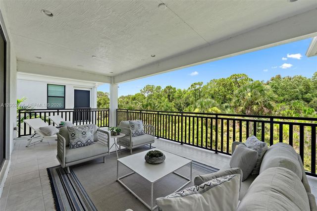 13358 Artisan Cir, Palm Beach Gardens, FL 33418