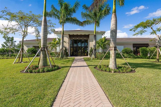 13358 Artisan Cir, Palm Beach Gardens, FL 33418