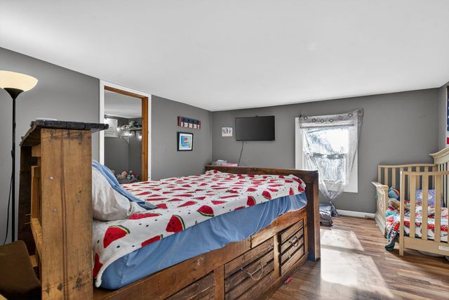 911 E Washington Street, Morris, IL 60450