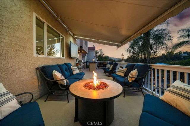 24238 Cary Court, Newhall, CA 91321