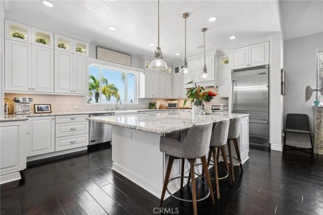 24238 Cary Court, Newhall, CA 91321