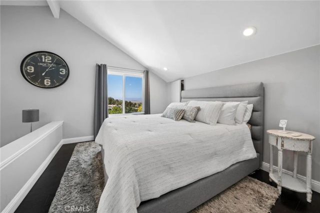 24238 Cary Court, Newhall, CA 91321