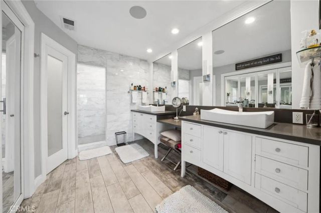 24238 Cary Court, Newhall, CA 91321