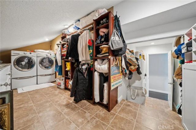 24238 Cary Court, Newhall, CA 91321