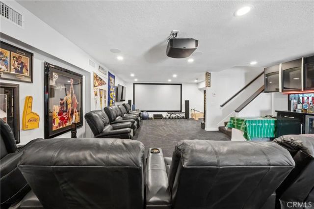 24238 Cary Court, Newhall, CA 91321