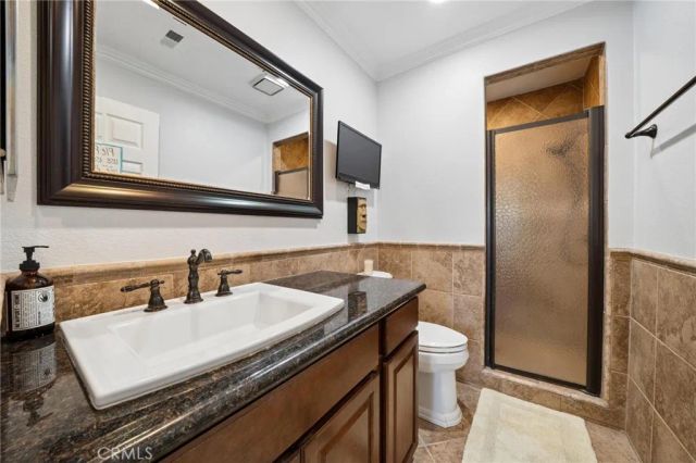 24238 Cary Court, Newhall, CA 91321