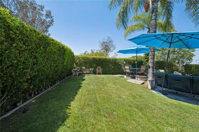 24238 Cary Court, Newhall, CA 91321