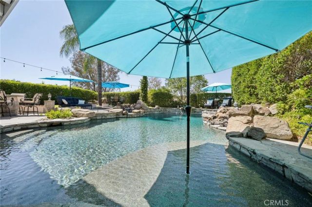 24238 Cary Court, Newhall, CA 91321