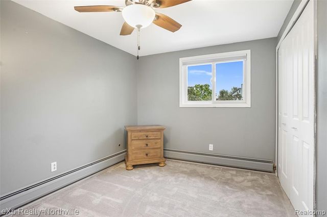 1929 Hopkins Drive, Wixom, MI 48393