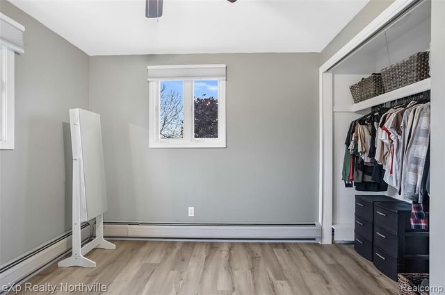 1929 Hopkins Drive, Wixom, MI 48393
