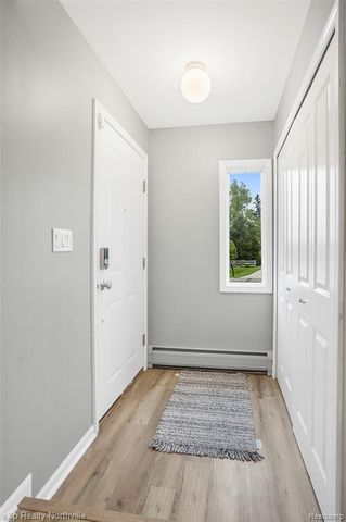 1929 Hopkins Drive, Wixom, MI 48393