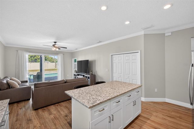 405 E BOYER STREET, Tarpon Springs, FL 34689