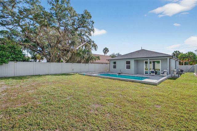 405 E BOYER STREET, Tarpon Springs, FL 34689