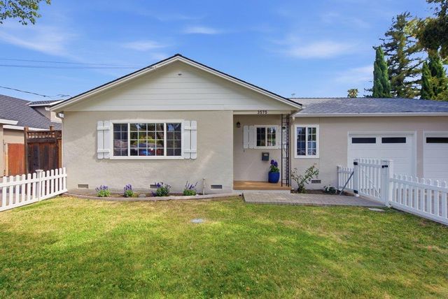901 Fifteenth Avenue, Redwood City, CA 94063