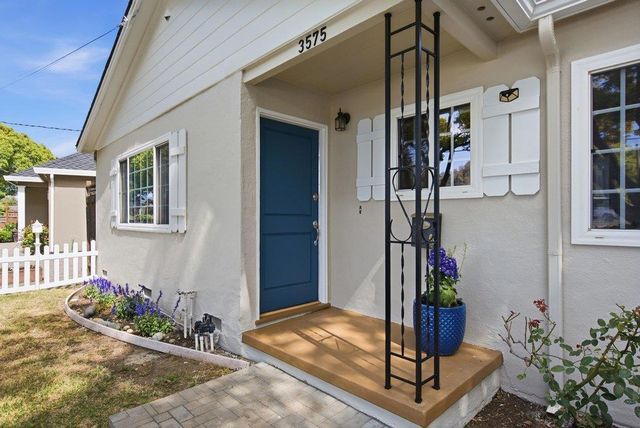 901 Fifteenth Avenue, Redwood City, CA 94063