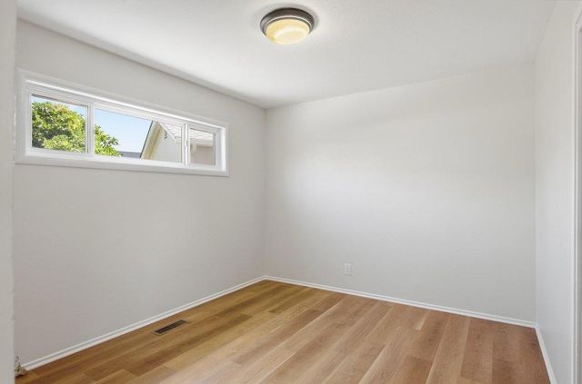 901 Fifteenth Avenue, Redwood City, CA 94063